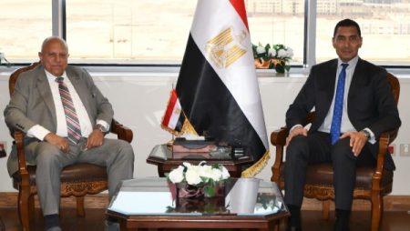 وزير الرياضة يبحث مع رئيس الأولمبياد الخاص المصري استعدادات استضافة دورة الألعاب الإقليمية العاشرة