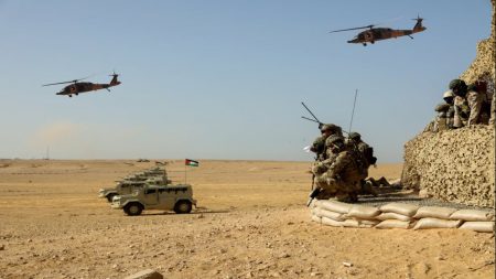 الأردن: اعترضنا ثلاثة صواريخ إيرانية لم تدخل مجالنا الجوي