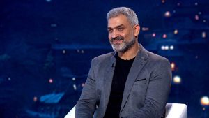هاني عادل يطالب منصات الموسيقى بحفظ حقوق صناع الأغاني: اكتبوا أسماءهم