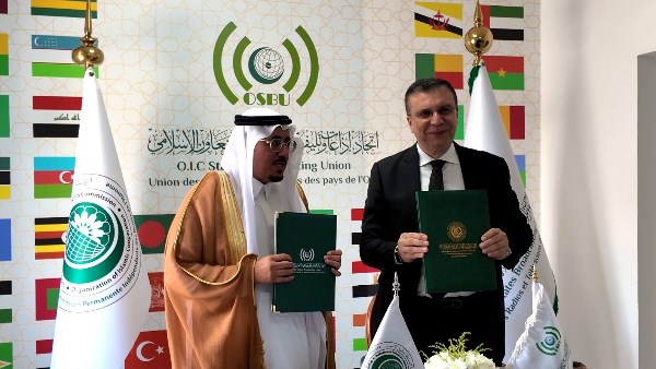 لدمج الإعلام بالعمل الحقوقي.. عمرو الليثي يوقع بروتوكولا مع هيئة حقوق الإنسان بجدة