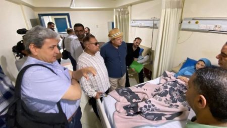 تقرير حقوقي: الاحتلال يواصل خنق غزة وعرقلة وصول المساعدات الإنسانية