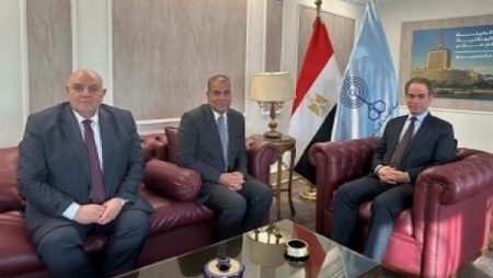 أيمن عطية رئيسا لإذاعة صوت العرب