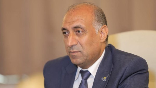 أيمن الرقب: نتنياهو يستخدم ملف سلاح غزة كورقة ضغط