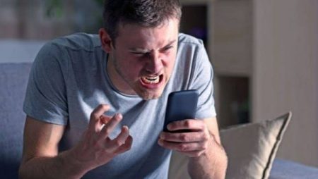 لا تشتري هاتفا جديدا.. اعرف كيف نتخلص من بطء جهازك في خطوتين