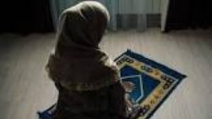 فضل صلاة الفجر للنساء.. ثوابها في الدنيا يجعلك لا تفوتها بعد اليوم