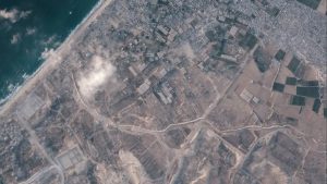 جدار عازل يقسّم القطاع .. الأقمار الصناعية تفضح مُخطط الاحتلال في غزة