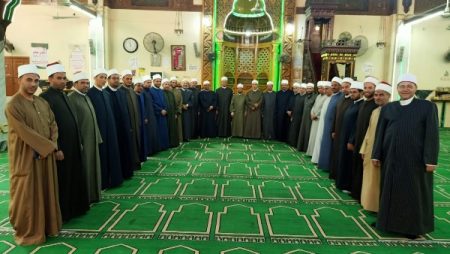 لإلقاء خطبة الجمعة.. وزارة الأوقاف تُسيِّر قافلة دعوية إلى مساجد القاهرة| صور