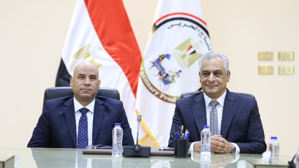 وزيرا الإنتاج الحربي والعمل يتفقان على التعاون في التدريب المهني وتأهيل الشباب