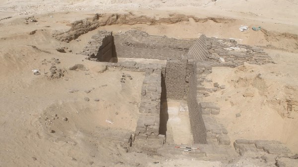 كشف أثري بجبل الطير بالمنيا يعيد رسم ملامح العمارة الجنائزية في مصر القديمة كشف أثري بجبل الطير بالمنيا يعيد رسم ملامح العمارة الجنائزية في مصر القديمة