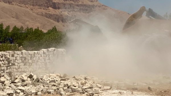 إزالة 14 تعديا على 1710 أمتار مربعة من املاك الدولة في قنا