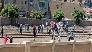 ضحية جديدة للمعابر العشوائية.. مصرع سيدة مجهول الهوية أسفل عجلات قطار «منوف»