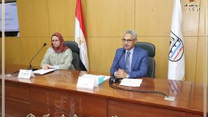 محافظ بني سويف يلتقي المشاركين في الدورة الرابعة من المبادرة الوطنية للمشروعات الخضراء الذكية