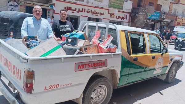 محافظ أسيوط: تحرير 808 محاضر تموينية خلال أسبوع وضبط كميات كبيرة من السلع المخالفة في حملات مكثفة على الأسواق والمخابز محافظ أسيوط: تحرير 808 محاضر تموينية خلال أسبوع وضبط كميات كبيرة من السلع المخالفة في حملات مكثفة على الأسواق والمخابز
