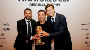 قبل نهائي المونديال.. أبطال إسبانيا في 2010 يجتمعون مع كأس العالم