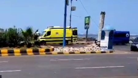 انتشال جثمان شاب بعد غرقه أثناء السباحة بمحطة الرمل في الإسكندرية