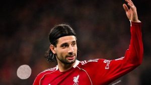 ليفربول يعلن تمديد عقد نجمه رسميا