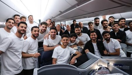 بطائرة خاصة .. بعثة منتخب مصر تعود إلى القاهرة غدًا بعد انتهاء مشوار المونديال