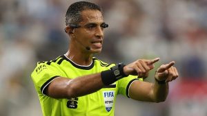 أمين عمر يدير مواجهة أهلي جدة وأوكلاند سيتي في كأس الإنتركونتيننتا
