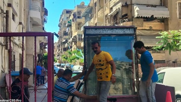 حملة لإزالة الحواجز والمخالفات بشوارع شرق بورسعيد حملة لإزالة الحواجز والمخالفات بشوارع شرق بورسعيد