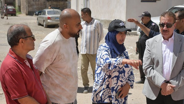 محافظ بورسعيد يتفقد أعمال تطوير منطقة السيدة نفيسة بالضواحي محافظ بورسعيد يتفقد أعمال تطوير منطقة السيدة نفيسة بالضواحي