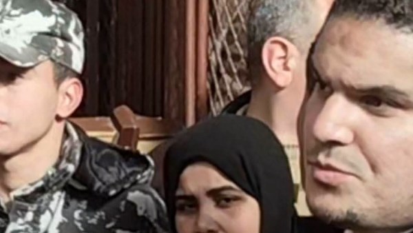 والدة خطيب عروس بورسعيد تفجر مفاجأة أمام المحكمة والدة خطيب عروس بورسعيد تفجر مفاجأة أمام المحكمة