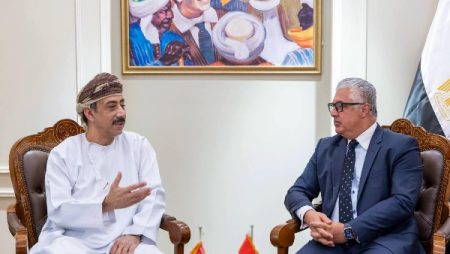 رئيس اقتصادية القناة: نتطلع لتعزيز التعاون الاستثماري مع سلطنة عُمان