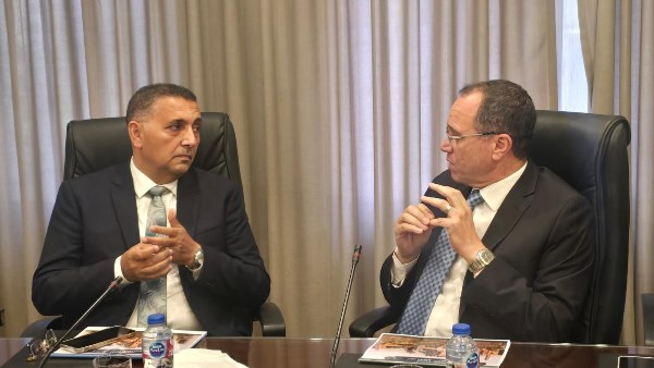 محافظ القليوبية يبحث تطوير واستثمار أرض المحلج بالقناطر الخيرية محافظ القليوبية يبحث تطوير واستثمار أرض المحلج بالقناطر الخيرية