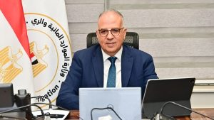 وزير الري يبحث تنفيذ مشروعات برنامج إدارة مياه دلتا النيل في 3 محافظات
