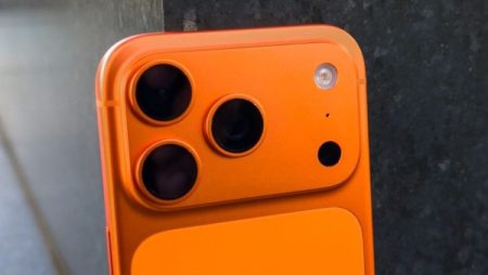 صدمة لعشاق آيفون.. iPhone 18 Pro قد يصبح أغلى بـ300 دولار عند الإطلاق