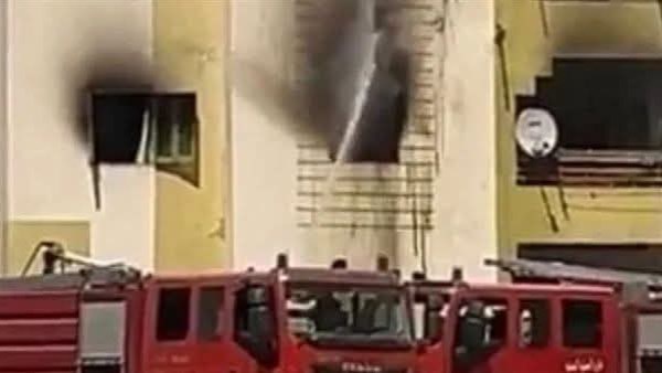 هرب الجميع من النيران.. حكاية بطل حلوان الذي أنقذ 3 أطفال بأعجوبة بعد تسلقه للدور الخامس