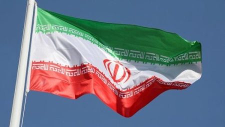 الخارجية الإيرانية تستدعي السفير البريطاني في طهران