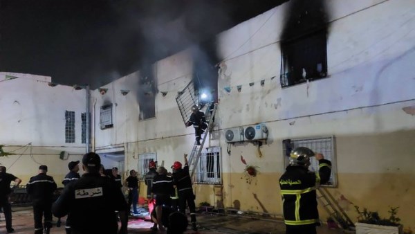 حريق ضخم يقتل 11 طفلا في الجزائر ويصيب 19 آخرين