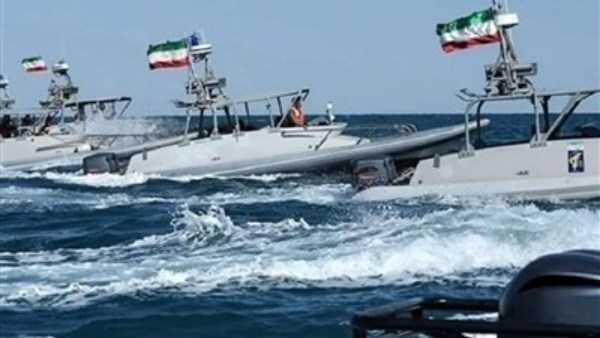 بنيران أمريكية ..إصابة مقر قيادة لبحرية الحرس الثوري في شمال إيران