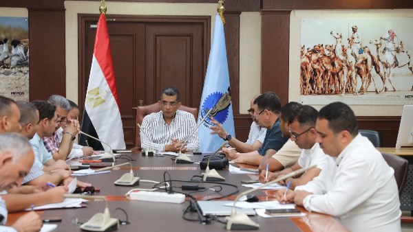 بحث شكاوى المواطنين بالبحر الأحمر وتوجيهات بسرعة حلها وفق القانون