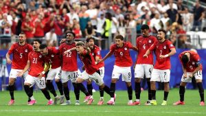 مليار جنيه وحلم تاريخي.. مصر تتحدى ميسي والأرجنتين في ليلة المجد