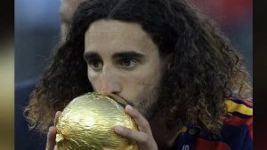 فينيسيوس جونيور يوجه رسالة ترحيب بزميله الجديد مارك كوكوريلا