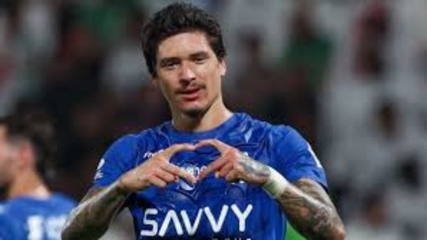 مهاجم الهلال السعودي ضمن المرشحين لقيادة هجوم برشلونة
