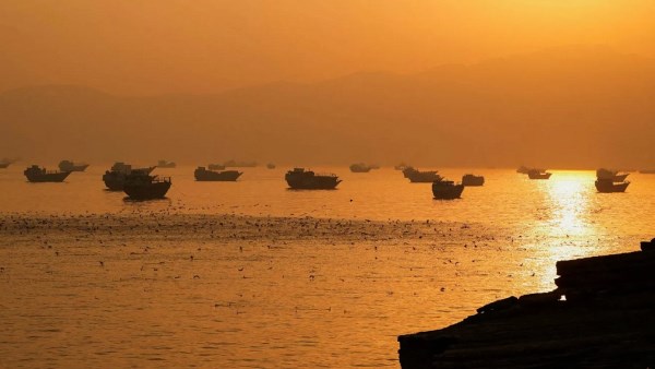 الكويت تدين الهجوم الإيراني على ناقلة نفط سعودية خلال عبورها مضيق هرمز