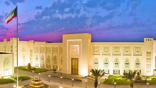 الكويت تدين تفجيرا استهدف أحد المقاهي في العاصمة السورية