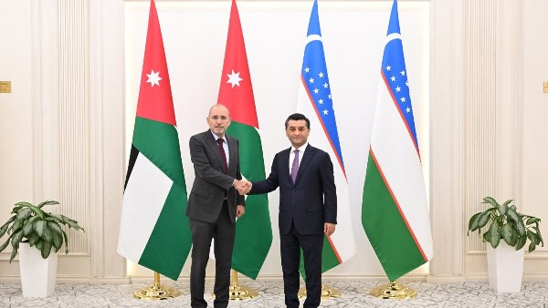 الأردن وأوزبكستان تدعوان لدعم خفض التصعيد بعد مذكرة التفاهم بين واشنطن وطهران