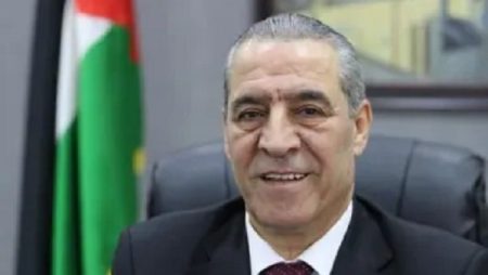 نائب رئيس دولة فلسطين يبحث هاتفيا مع وزير الخارجية السعودي آخر التطورات في المنطقة
