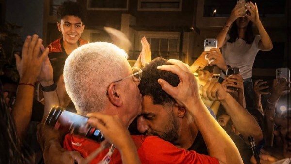 رسالة مؤثرة من أحمد شوبير إلى نجله مصطفى بعد العودة من كأس العالم 2026 .. ماذا قال؟