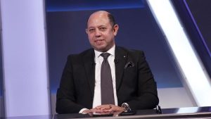 غدروا بيا.. عبد الله جمعة يهاجم عضو الزمالك