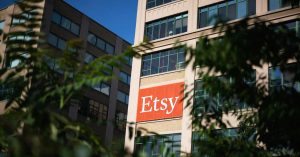 Etsy في عصر التقليب، والبائعون يفرون