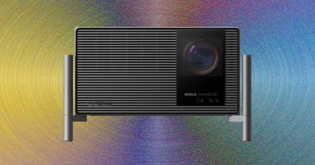 مراجعة: جهاز العرض المنزلي Xgimi Titan Noir Max (2026)