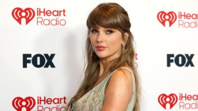 تحضر تايلور سويفت حفل توزيع جوائز iHeartRadio Music Awards لعام 2026 في مسرح Dolby في 26 مارس 2026 في هوليوود، كاليفورنيا.