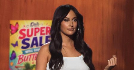 Kacey Musgraves يلغي عروض جولة “وسط اللامكان” المتعددة دون توضيح عام: التقارير