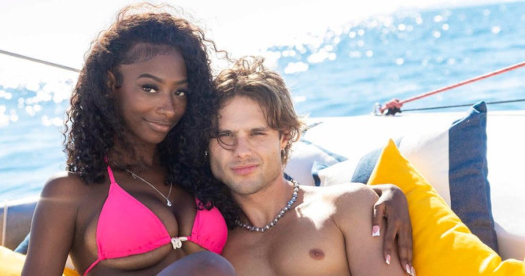 ترينيتي من Love Island USA تصف الفجوة العمرية بينها وبين برايس بأنها “مخيفة”: “الآن أراها بمثابة علم أخضر”
