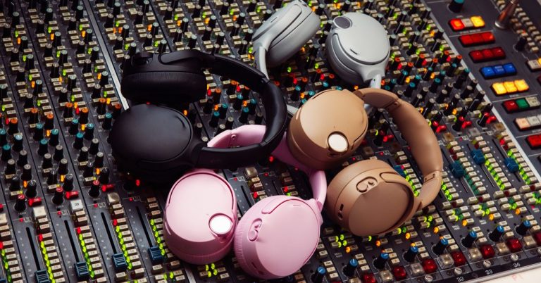هل تستطيع شركة Bose مساعدة شركة Skullcandy في زعزعة سمعتها باعتبارها سوقاً رائجة؟