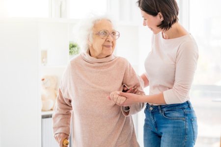 أفضل وقت للتحدث مع أولياء الأمور حول رعاية كبار السن – قبل وصول الطوارئ: خبير